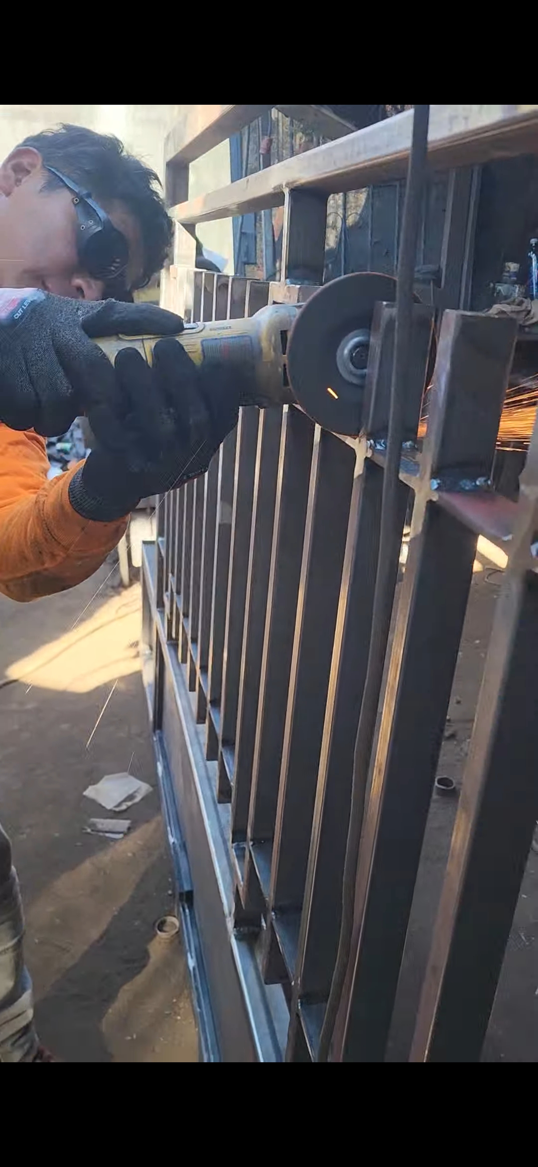 Custom iron gate design fabrication Los Angeles