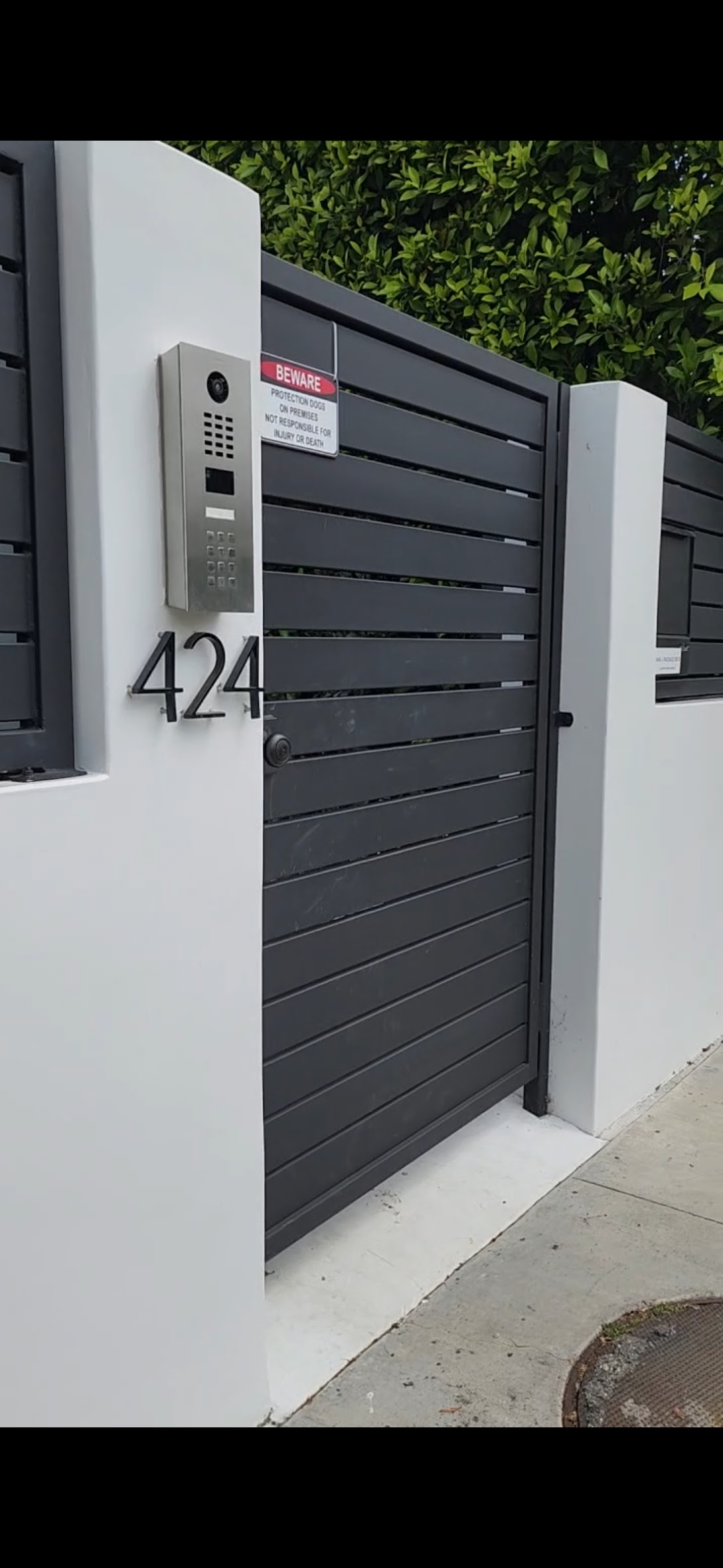 Horizontal Gate with Intercom