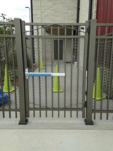 Iron-Fence-Roll-up-Doors-Folding-gates-001-16